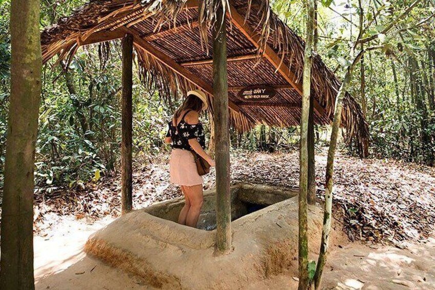 Deluxe Full Day Tour: Cu Chi Tunnels and Mekong Delta
