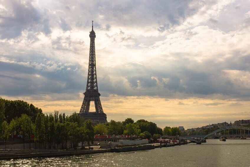 Private Paris Walking Tour with Tour Guide