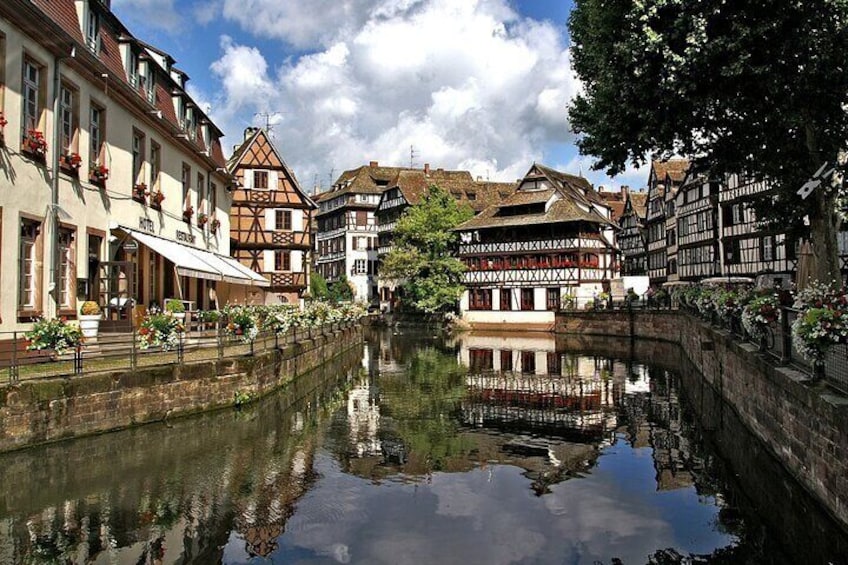 Private Tour From Zurich to Strasbourg with 2 Hours Stop in Basel