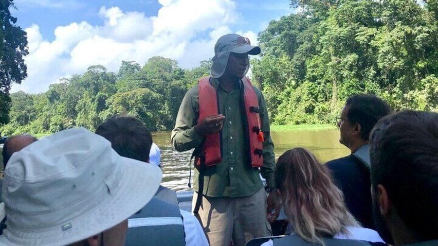 Canoe Boat Tour in Tortuguero Canal