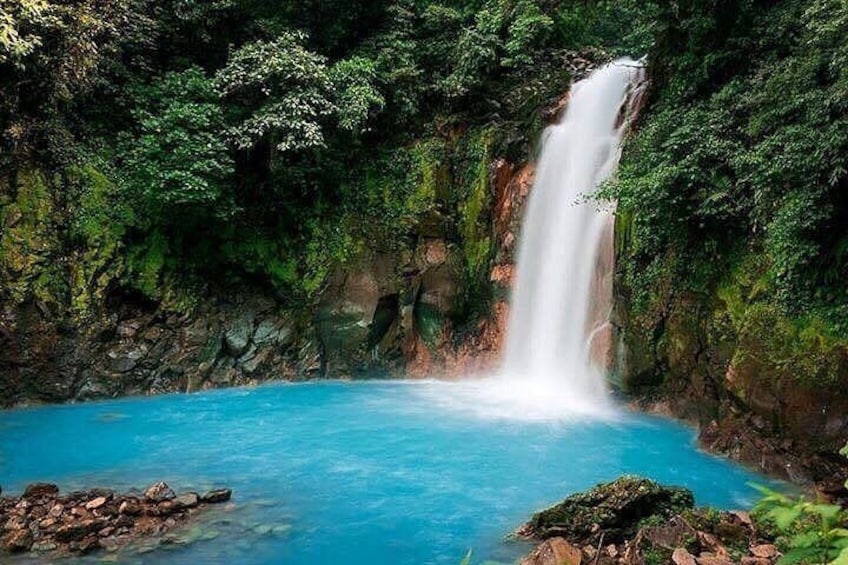 RIO CELESTE: Tubing+Rain Forest+Wildlife+Waterfall+Volcano