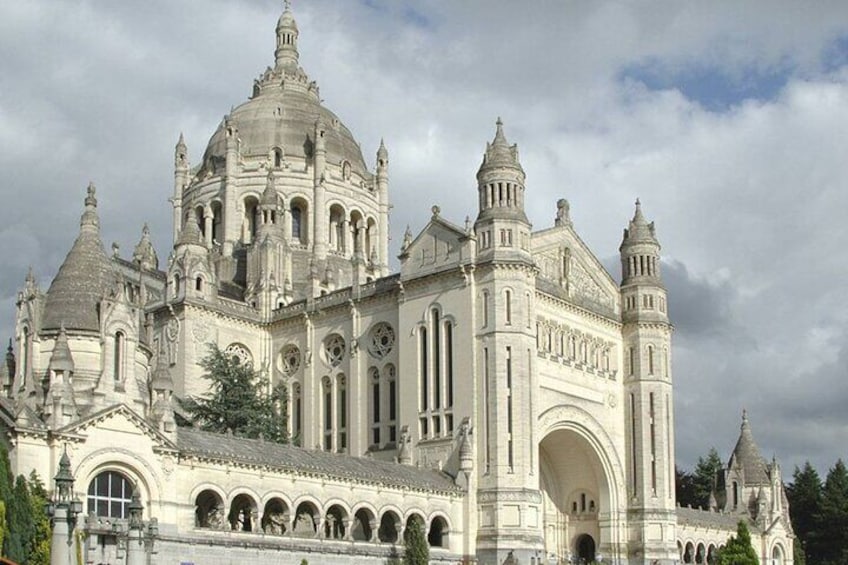 Private Day Tour to Lisieux in the Footsteps of Saint Theresa