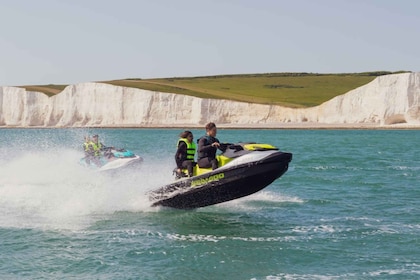 Brighton: Safari guiado por la costa en moto acuática Seven Sisters