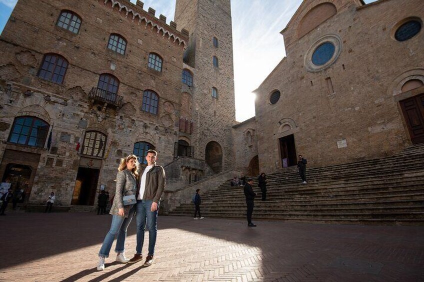 San Gimignano private tour with personal photographer