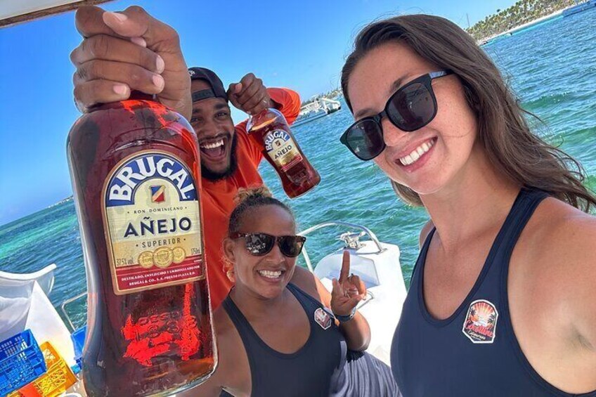 4 Hour Booze Cruise and Party Boat Tour in Punta Cana 