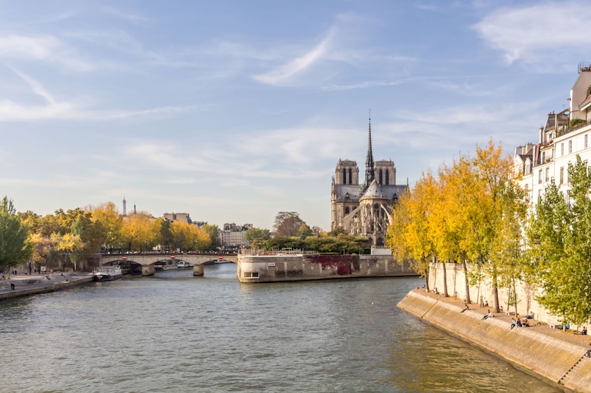 Skip the Line Louvre Ticket with Mona Lisa, Cruise & Eiffel Tower Options