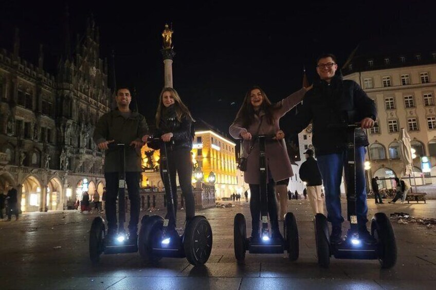 2-Hour Segway Discovery München Night Tour