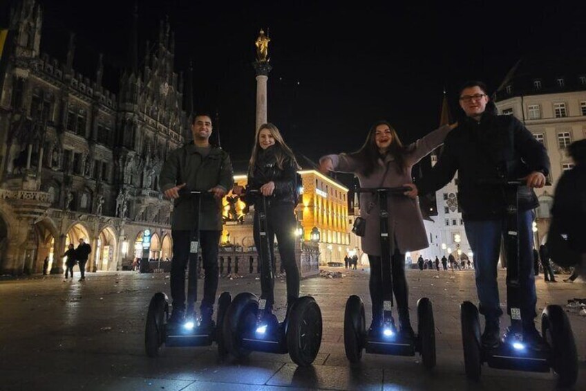 2-Hour Segway Discovery München Night Tour