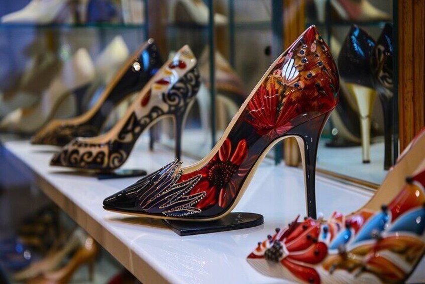 Sydney Local Fashion Designers Shopping Tour with a Stylist