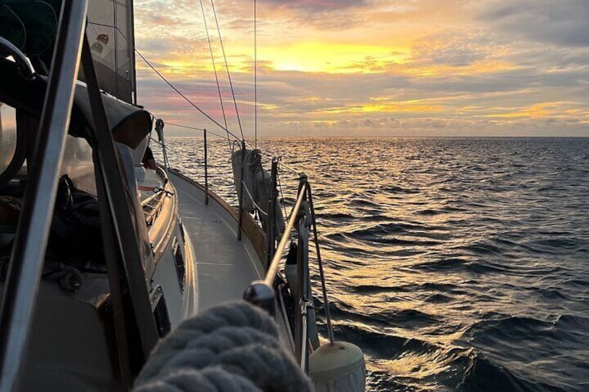 Sunset Sailing Santa Marta Bay 