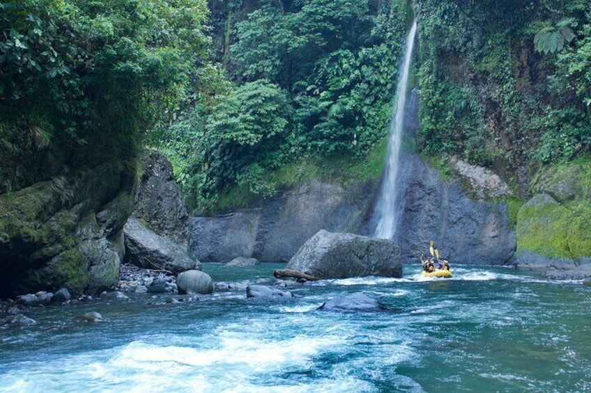 Class III White Water Rafting for 3 Hours in the Sarapiqui River