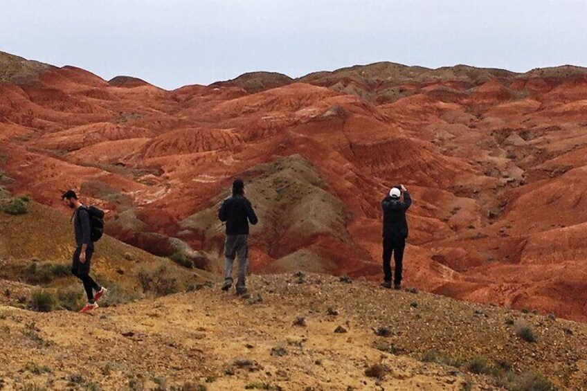 Altyn Emel Desert Escape: 2-Day SUV Tour to Singing Dune & Aktau