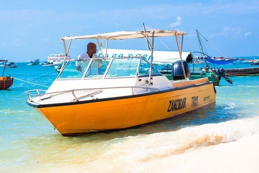 Half-Day Private Yacht Boat Tour to Sandbank Nakupenda Island 