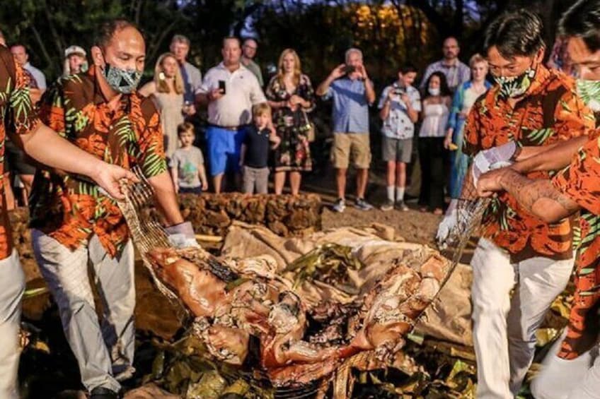 Hale Hoaloha Luau at the Mauna Lani