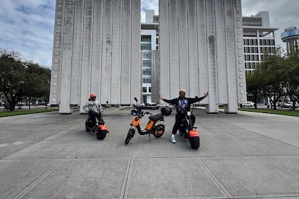Smart Tour: Dallas JFK Assassination & History E-Bike Tour