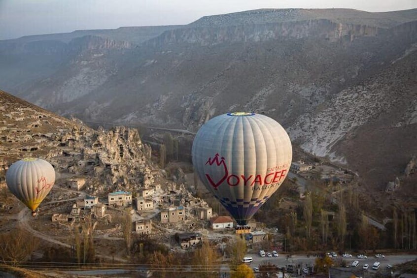 Cappadocia Hot Air Balloon Adventure : Soğanlı Valley Flight