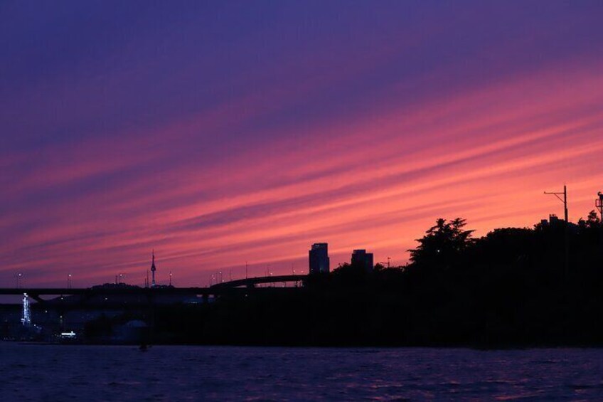 Stand Up Paddle Boarding and Kayaking Activities in Han River