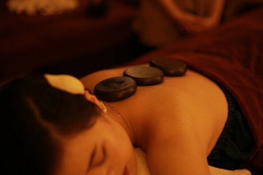 The Hue White Lotus Candle Massage, combined with Hot Stones and the Royal Herb of Cam On Spa