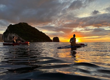 Mismaloya: Los Arcos Bioluminescent Waters Kayak & Cave Tour