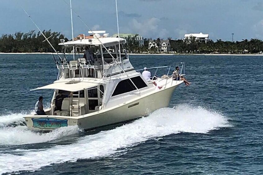 Private 46' Ocean Yacht Sportfishing in Nassau