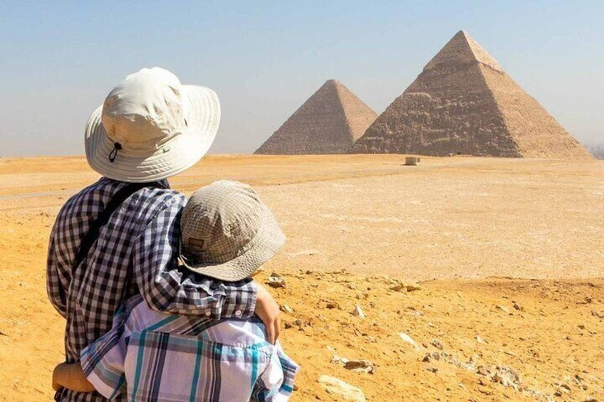 Private Day Tour to Cairo with Flights and Lunch from Hurghada