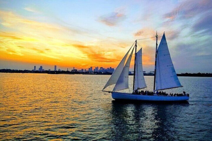 Boston Harbor Sunset Sail Tour