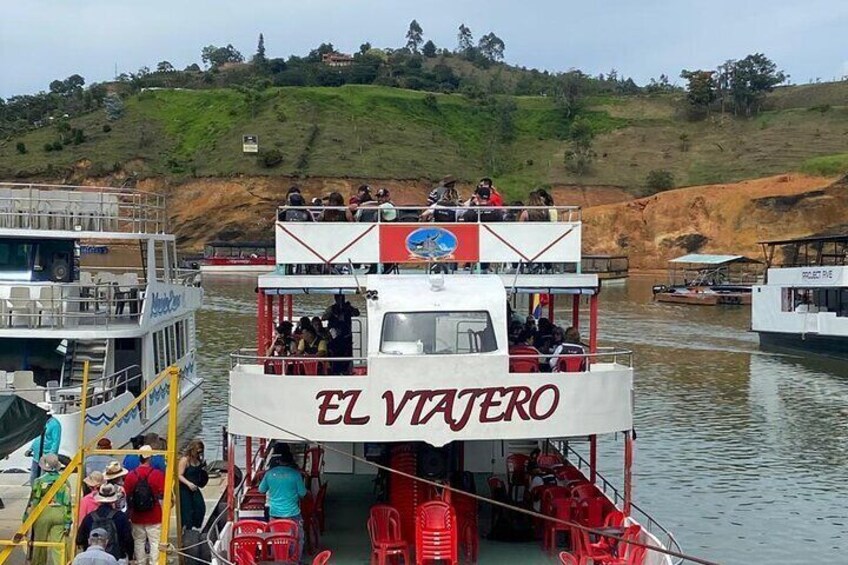 Piedra del peñol + El Alto del Chocho Farm + Boat tour