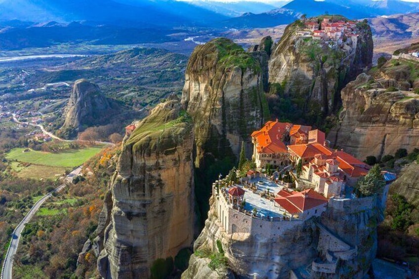 Day Trip to Meteora from Athens 