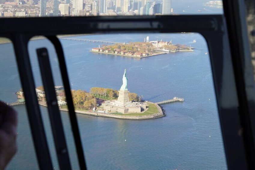 10-Minute Helicopter Experience from Manhattan to Newark Airport