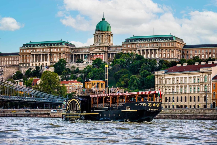 Picture 17 for Activity Budapest: Historic Cruise with Welcome Drink