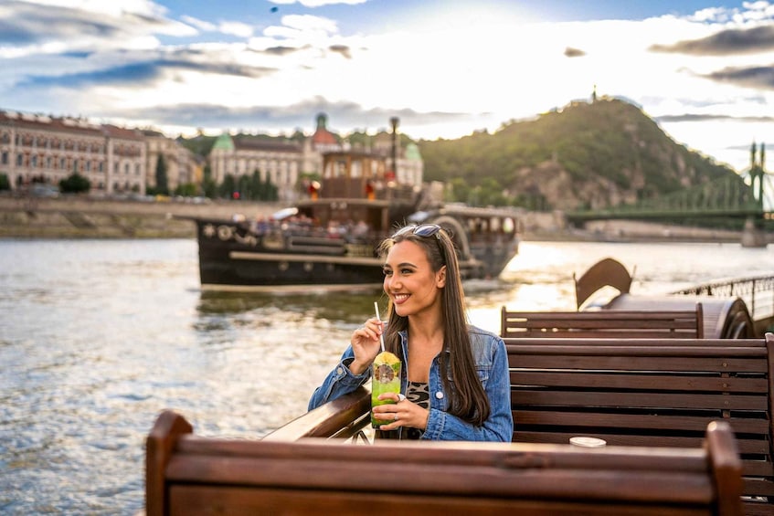Picture 6 for Activity Budapest: Historic Cruise with Welcome Drink
