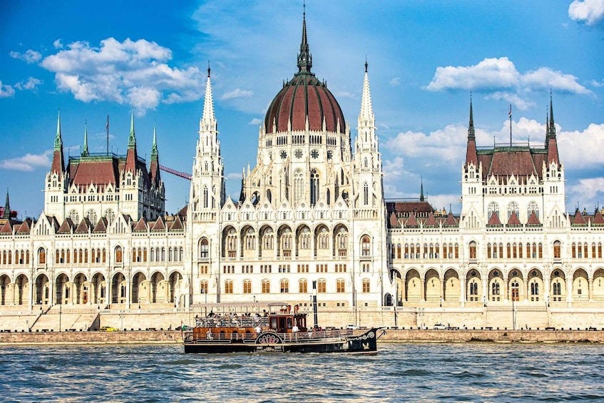 Picture 24 for Activity Budapest: Historic Cruise with Welcome Drink