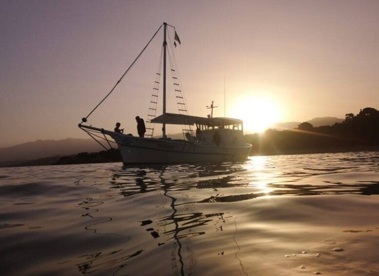 Picture 13 for Activity Porto-Vecchio: dinner aperitif at the sunset at sea