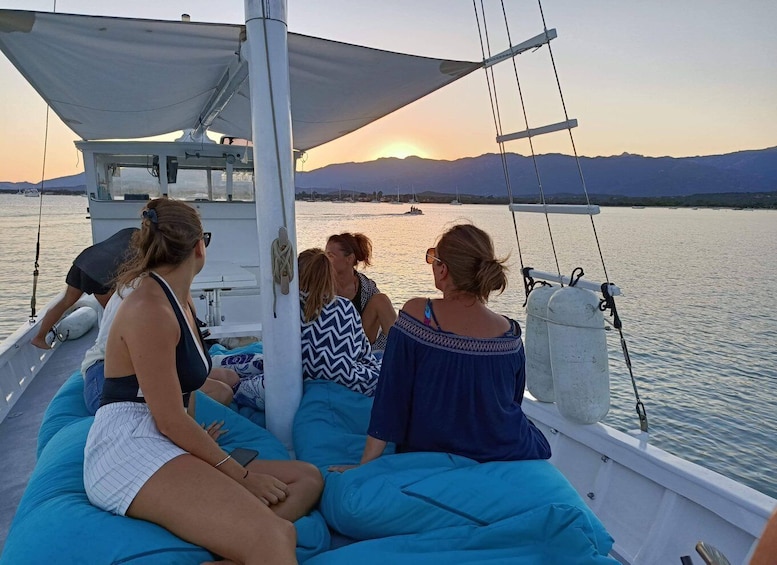 Picture 25 for Activity Porto-Vecchio: dinner aperitif at the sunset at sea