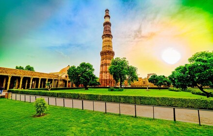 From Delhi: Private 2-Day Delhi & Jaipur Guided City Trip