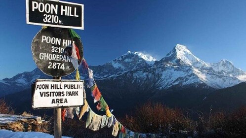 Pokhara: 4-Day Ghorepani, Poonhill, & Ghandruk Mountain Trek