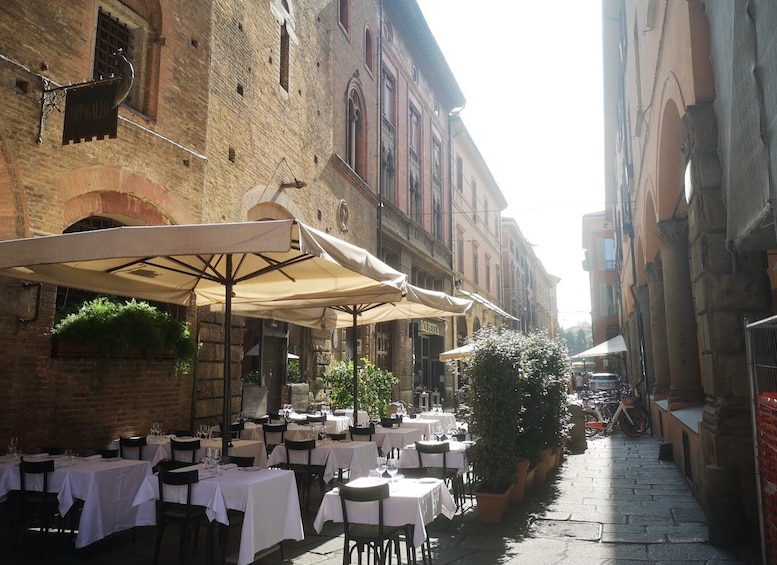 Picture 2 for Activity Bologna: City Center Guided Wine Walking Tour