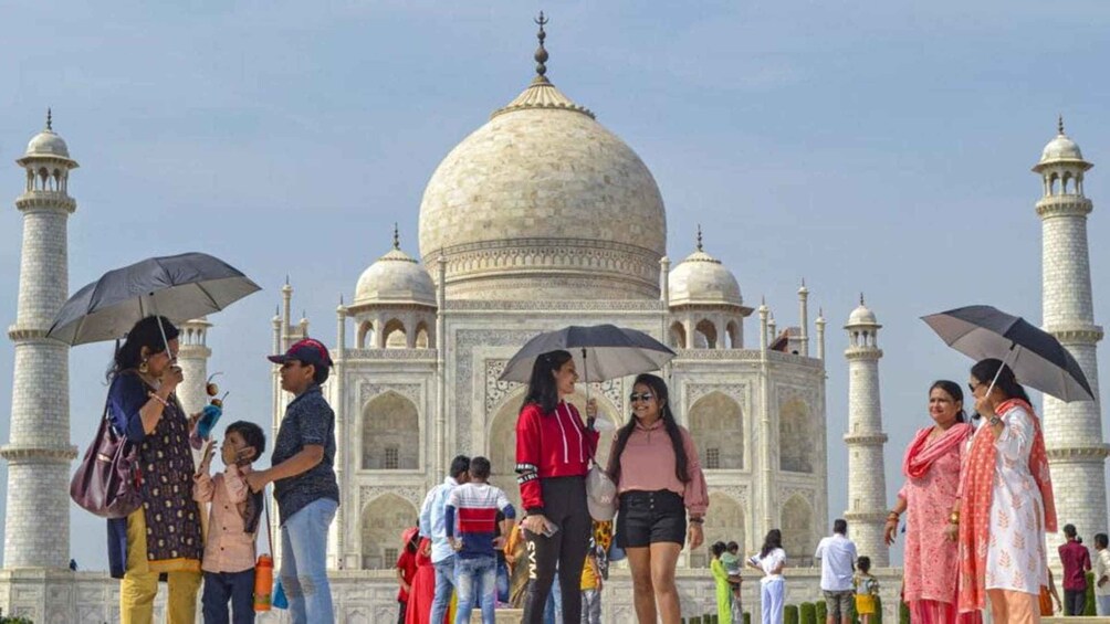 Picture 4 for Activity Agra: Taj Mahal Full-Day Tour with Guide and Hotel Transfers