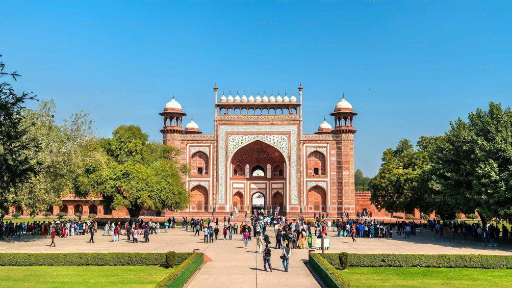 Picture 1 for Activity Agra: Taj Mahal Full-Day Tour with Guide and Hotel Transfers