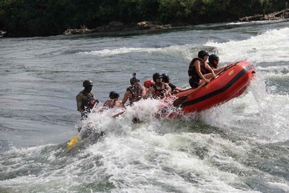 Seti River Rafting Abenteuer: Halbtägiger Nervenkitzel ab Pokhara