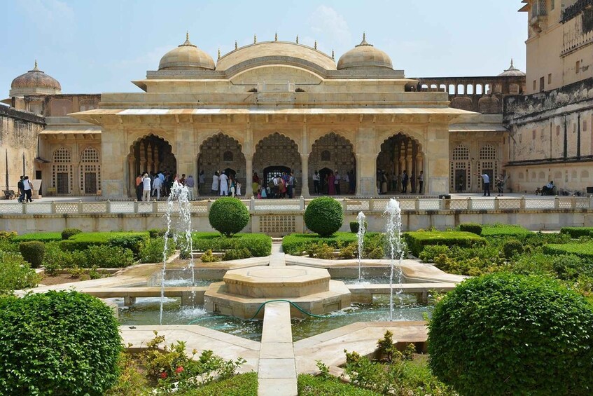 Picture 3 for Activity Private Full-Day Amer Fort and Jaipur City Sightseeing Tour