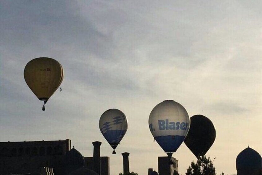 Samarkand: Hot Air Balloon Flight with Hotel Transfers