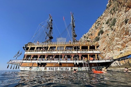 Pirate Boat Tour in Alanya: A Relaxing Day Out with Lunch