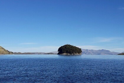 2-Day Private Lake Titicaca and Sun Island Tour from La Paz