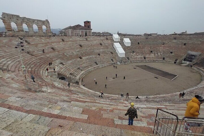 Small Group Walking Tour and Cable Car in Verona: Arena Tickets 