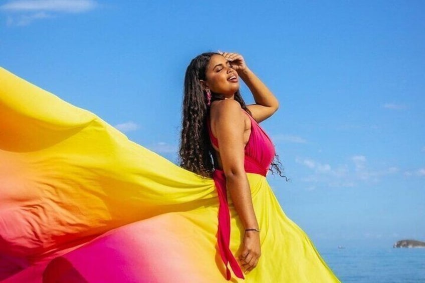 1 Hour Private Flying Dress Rental in Cartagena