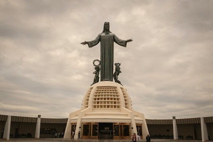 Cristo Re, Mummie Viaggianti contro El Santo e Catrinas