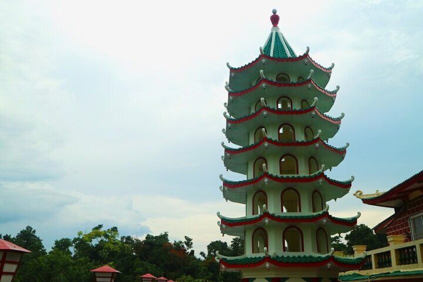 Cebu Highlands Tour(Cebu Taoist, Temple of Leah and Sirao Garden)