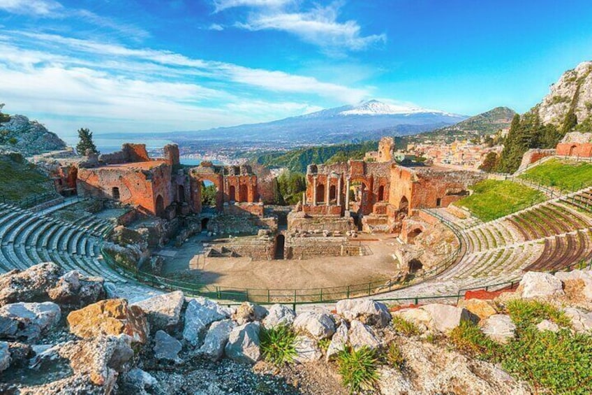 Private Tour of Taormina and winery visit in Etna from Messina