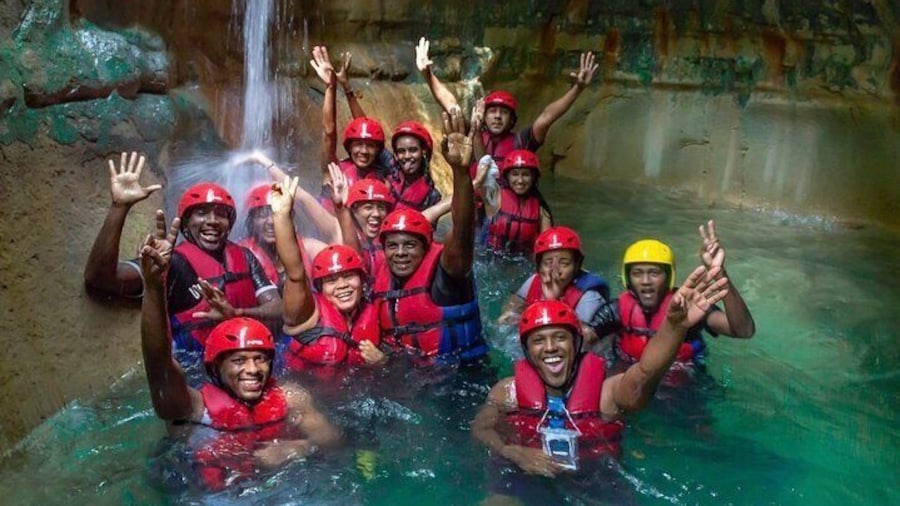7 Waterfalls in Puerto Plata + a Delicious Local lunch.